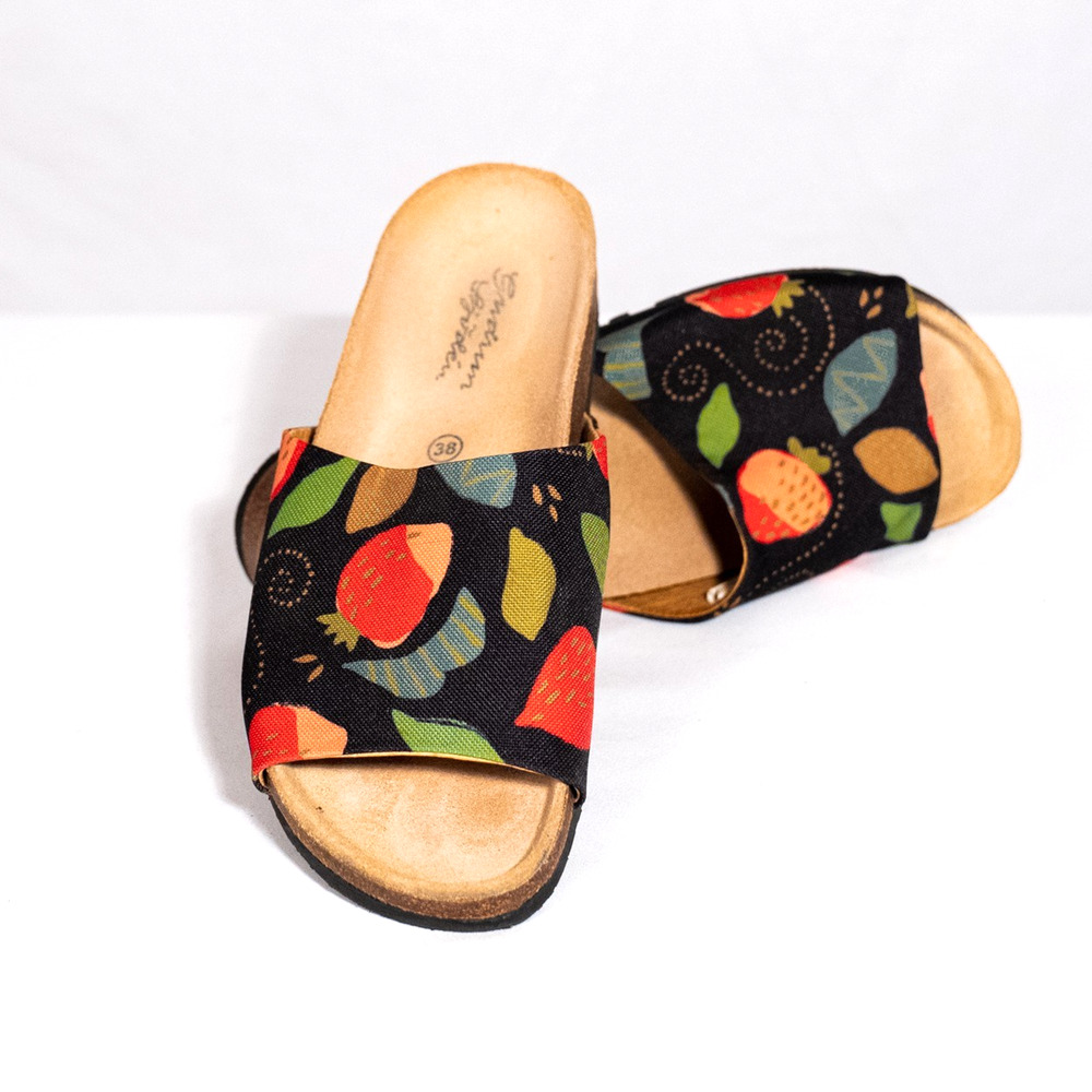 Gudrun Sjoden Women's Slides SZ EU 38 US 7.5 Colorful Strawberry Artsy Whimsical